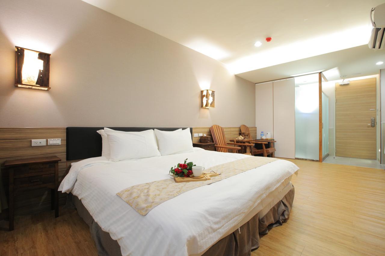 Tainan Julie'S Garden 峰情文旅 Hotel Anping Bagian luar foto