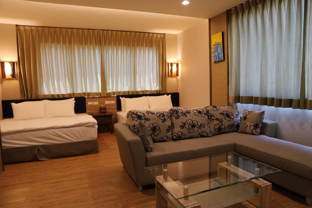 Tainan Julie'S Garden 峰情文旅 Hotel Anping Bagian luar foto